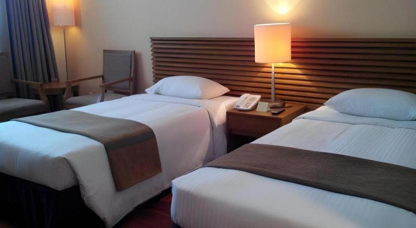 Caritas Oswald Cheung International House Hotell Hongkong Exteriör bild